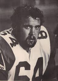 Glen (Fuzzy) Weir, football star and family man, dies at age 71