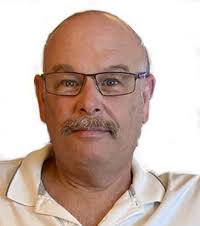 Stephen Decosta : Bernews Obituaries