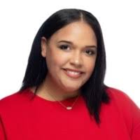 Tessa Howard's Instagram, Twitter & Facebook