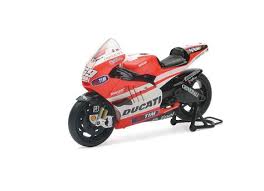 New Ray Toys 1 12 Ducati Desmosedici Plastic Model Motorcycle 57073nh This Ducati Desmosedici Number 69 Nicky Hayden Moto Gp Ducati Motogp Toy Street Ducati