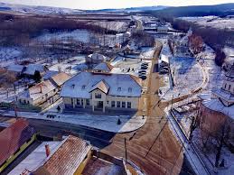 Astfel, cei care colectează selectiv. Foto Imagini Superbe Din Cea Mai Bogata Comuna A Romaniei A Nins Ca In Povesti In Ciugud Mobile