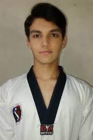 1.Nombre del atleta participante: Anthony Viloria 2. Edad y fecha de  nacimiento. 18 años