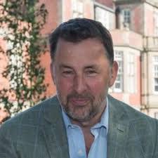 Ian Baggett's Instagram, Twitter & Facebook