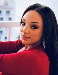 Leanna Thornton's Instagram, Twitter & Facebook