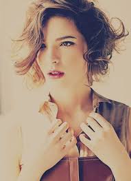 Medium hairstyles are elegant like. Pin On Beleza Cabelos