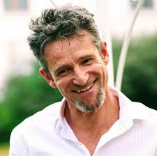 Can someone tell me who is this person with James?🤔