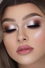 30 Attractive Bride Makeup Ideas Bride Makeup Shimmer Classy Silver Makeup And Pink Gloss Lips Jessicarose Mak Makyaj Fikirleri Rengarenk Makyaj Siyah Makyaj