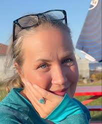 Does anyone know if this guy is still selling his jerk chicken around abbey  wood? Was usually set up by the IMO car wash near the Lidl.