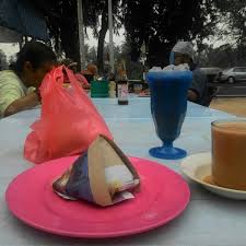 Di melaka, beliau telah membunuh 74 orang yang mengamuk. Smk Seri Mahkota Merlimau Melaka