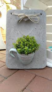 1001 Ideen Zum Thema Basteln Mit Beton Beton Garten Bedarf Garten Pflege Gartentypen Gemuse Gart In 2020 Concrete Crafts Concrete Diy Projects Concrete Garden