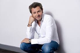 Elle est présentée par jérôme anthony. Jerome Anthony Biographie Et Bibliographie Beaux Livres Le Chene E P A
