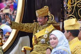 Prince azim was born in bandar seri begawan, brunei on 29 july 1982. Brunei Monarch Sultan Hassanal Bolkiah Marks Golden Jubilee Arab News