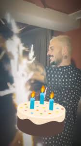 Joyeux Anniversaire: Célébration pour Matt et Christina