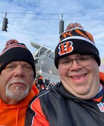 Happy Birthday 🎂🎊🎉🎁🎈 @MattyMeyer1 !!! Thank you for all you do for the  Cincinnati Bengals fan base helping out others and what you have  accomplished with @JackpotJoey9 !!!!! Most of all thank