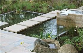 Attracitve Fish Pond In Your Backyard 23 Impressive Ideas Backyard Water Feature Modern Pond Modern Landscaping