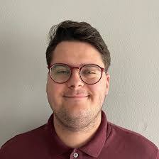 Jennifer Leiva's Instagram, Twitter & Facebook