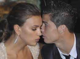 Cristiano ronaldo est père d'un petit garçon de quatre ans. Cristiano Ronaldo Parle De La Mere De Son Fils Sport