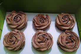 From tricky riddles to u.s. Cupcake Studio Mumbai Wedding Cake Chembur Weddingwire In
