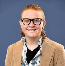 Darla Eaves's Instagram, Twitter & Facebook