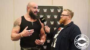 Braun Strowman reveals why he now just loves being naked! - YouTube