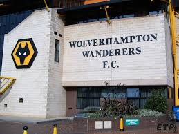 Wolverhampton ist eine stadt, die in england, im nordwestlichen teil der grafschaft west midlands liegt, und die den status „city hat. Stadion Wolverhampton Molineux 03 04