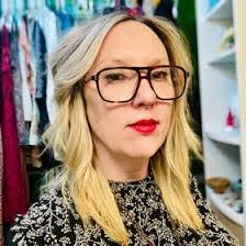 Hillary Watts's Instagram, Twitter & Facebook