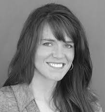 Kari Rich's Instagram, Twitter & Facebook