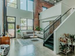 In atlanta, you can find rooms for rent, loft apartments, studio apartments and apartments in amenity rich communities. Arizona Lofts Apartment Rentals Atlanta Ga Zillow