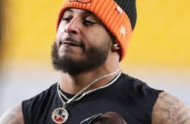 Antoine Mcclain's Instagram, Twitter & Facebook