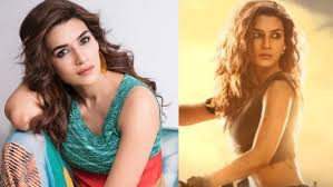 Kriti Sanon Reunites With Tiger Shroff For Ganapath Shares Her First Look As Jassi From The Film Filmibeat You should have gone for an intellectual or geeky role tiger. kriti sanon reunites with tiger shroff