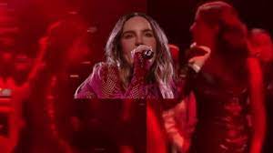 Video Momento en que Ángela Aguilar sale corriendo al ver a Belinda en el escenario