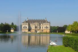 März 2020 ist in dresden deutschlands bedeutendste frühlingsblumenausstellung zu sehen. Palais Im Grossen Garten Wikipedia