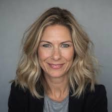 I'm excited to announce that I will be joining Stryker as a Marketing  Associate in their Craniomaxillofacial (CMF) division!