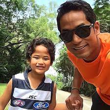 Khairy jamaluddin is the member of parliament, representing the rembau constituency in negeri sembilan since 2008. Khairy Jamaluddin Home Facebook