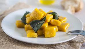 Maybe you would like to learn more about one of these? Gnocchi Di Ricotta E Curry Deliziosi Con Condimenti Semplici