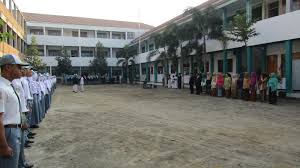 Menerapkan keselamatan dan kesehatan kerja kelas/semester : Smk Kesehatan Aditapa Madiun