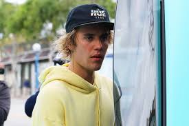 Not long after after declaring instagram is for the devil, biebs sold his soul to promote his. Justin Bieber Auf Instagram Er Bittet Seine Fans Fur Ihn Zu Beten Gala De