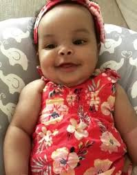 Stealing a mommy moment with my Harper Skye! 🥰🥰