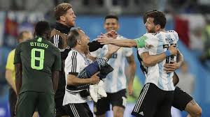 Iniciou a sua carreira como jogador e, após uma grave lesão, decidiu ser técnico. Create Passes To Lionel Messi He Ll Create Opportunities For Us In Fifa World Cup 2018 Jorge Sampaoli Football News Hindustan Times