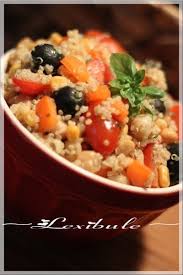 Salade De Quinoa Et De Legumes Sans Gluten Recette Ptitchef Recette En 2020 Salade De Quinoa Macaroni Au Fromage Salade