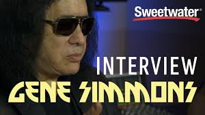 Cunku bambaska bir hayal aleminin dehlizlerinde kulac atmaktadir. Gene Simmons Interviewed By Sweetwater Youtube