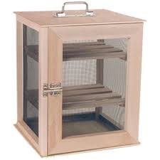 Une garde manger est une petite armoire en bois form�e d'un ch�ssis garnis de toile m�tallique � tr�s fine maille (grillage). Garde Manger Grillage Cdiscount