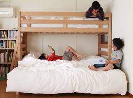 ベッドはどうする 3人でシェアする子ども部屋 片づけ収納ドットコム 子ども部屋 ベッド インテリア 収納 子ども部屋