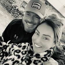 Looking for wedding DJ's,recommendations of people who have actually had  them at their own wedding?? Thankyou