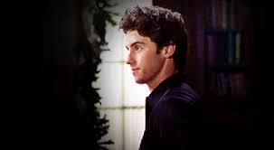 Dean forester (jared padalecki), jess mariano (milo ventimiglia) and logan huntzberger (matt czuchry). What Your Favorite Gilmore Girls Boyfriend Says About You Teen Vogue