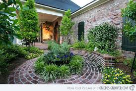 Popular Of Southern Landscaping Ideas 15 Ideias Para Paisagismo Com Bricks Home Design Lover Garten Landschaftsbau Gartengestaltung Landschaftsbau