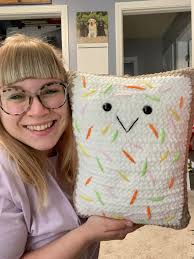 A sweet and hearty breakfast is definitely something to look forward to  every morning. Serve yourself a hot and crusty Kellogg's Pop Tarts, a  creamy and taste-bud tickling treat that everyone loves