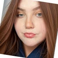 Leanne Lowery's Instagram, Twitter & Facebook