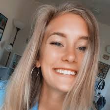 Emily Romig's Instagram, Twitter & Facebook