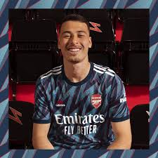 Formed in 1910 and affiliated with the scania football association, malmö ff are based at eleda stadion in malmö, scania. Football Kits Football Shirts Lillywhites